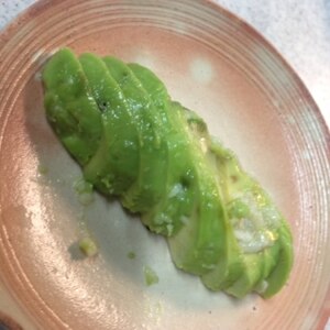 塩麹でしっとり夏野菜アボカドの浅漬け